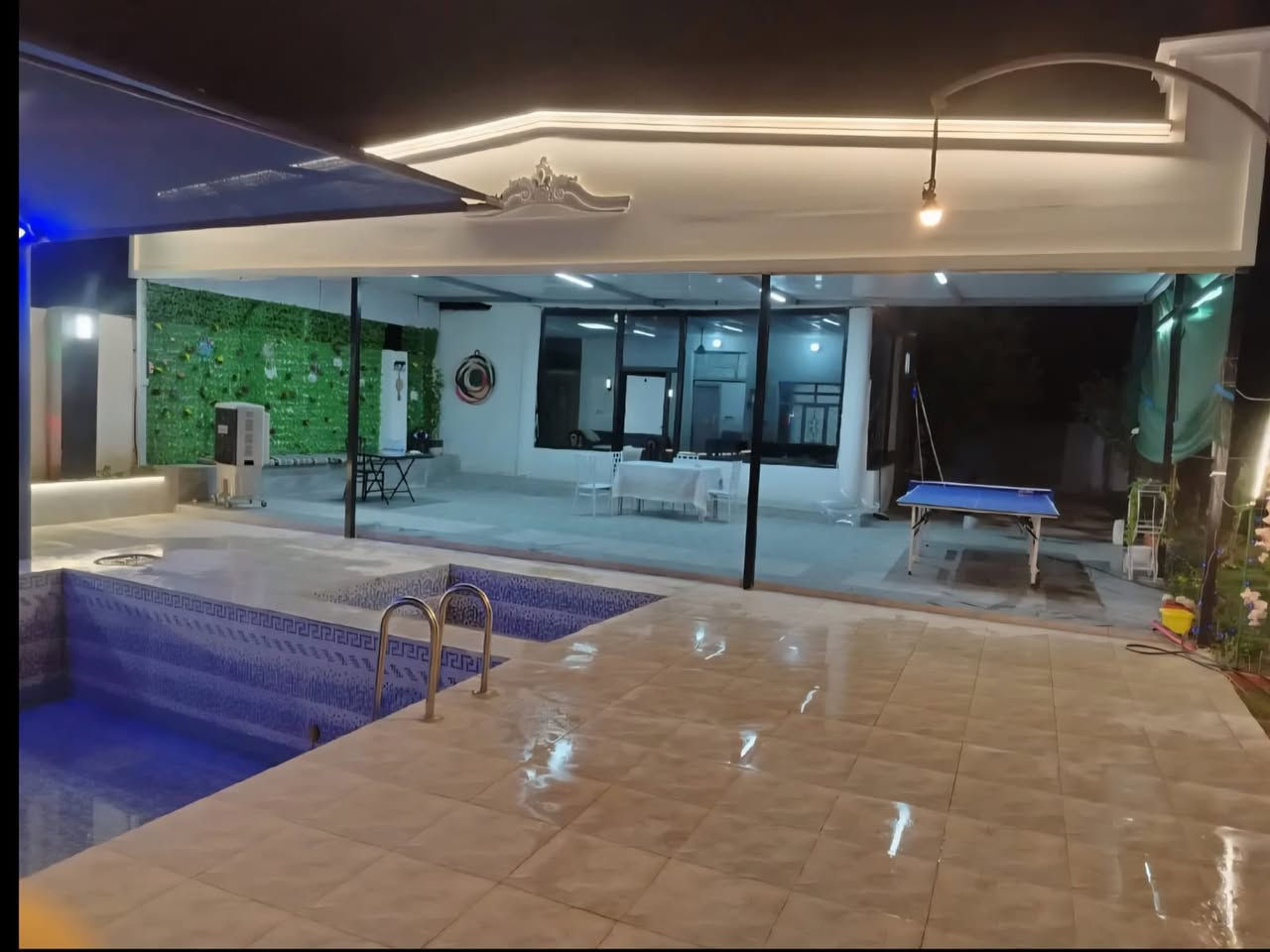 مزرعة شروق الشمس 🏡🏝️
يتوفر كافة وسائل الراحة😊

🔹مسبح كبير🏊🏻

🔹مسبح صغير🏊🏻‍♀️

🔹غرفتين نوم وصالة كبيرة مكيفة🏘️

🔹مطبخ داخلي  🥘🍚

🔹شواية سمك و كافة ملحقاته🍖🍗🍢🍡

🔹مراجيح🎡⛱️مع العاب للاطفال 

🔹منضدة 🏓 

🔹فيشة 🕴🏻🕴🏻

🔹سماعة دي جي🎤🎼🎷🕺🏼💃🏻

🔹كهرباء 24 ساعة🚨🔌💡🖥️📺

📍موقع المزرعة صلاح الدين قضاء بلد

للحجز اتصل☎️📞
***********
