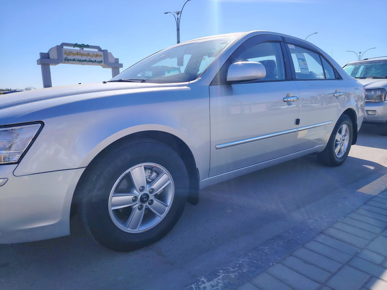 يالله السلام عليكم سوناته مقدسه موديل 2012 سياره وارد كوري كفاله ضربه وتبديل بيه ثلاثه قطعه صبغ وشرط من كوريه سياره مكينه 2000 دوش كير ومكينه بحالت الوكاله سياره جاهز اي نقص مابيه سعر 123 سياره على ايدنه ما تعوبه ما ماشيه اهواي اتصل وتدلل ***********  سياره كوله على بلاد عنواني بصره
