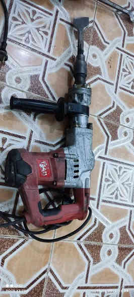 سلام عليكم مكلف بلنشر درينات للبيع سعر يم راعيهن هاذا رقمه ***********
