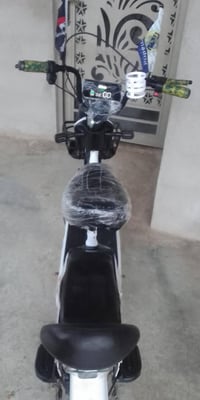 بايسكل شحن للبيع حجم 14 يمشي 48 4بطاريات ويرهم مراوس حسب القناعه ويا  ...