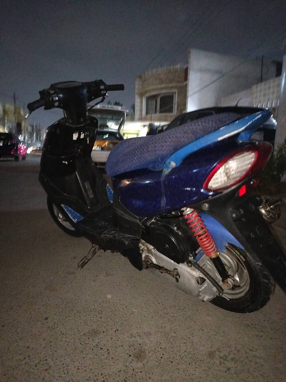 دراجه ماكس قچمه
للبيع دراجه نضيفه ومرتبة مناقصهة اي شي هندر سلف باتري كلجات جدد هندر جديد باتري جديد سلف 55 رياضي صالنصه ار زت موديل 19 الحديث  
دراجه سلف بكل وقت مال جناي الكفرات موشم  
عنواني بغداد حي العامل
السعر 275 وبيهة مجال بسيط مستعجل ع بيعتهة 
الرقم *********** 
اتصل وتدلل 
تحياتي لجميع 🫴🏻🩶
