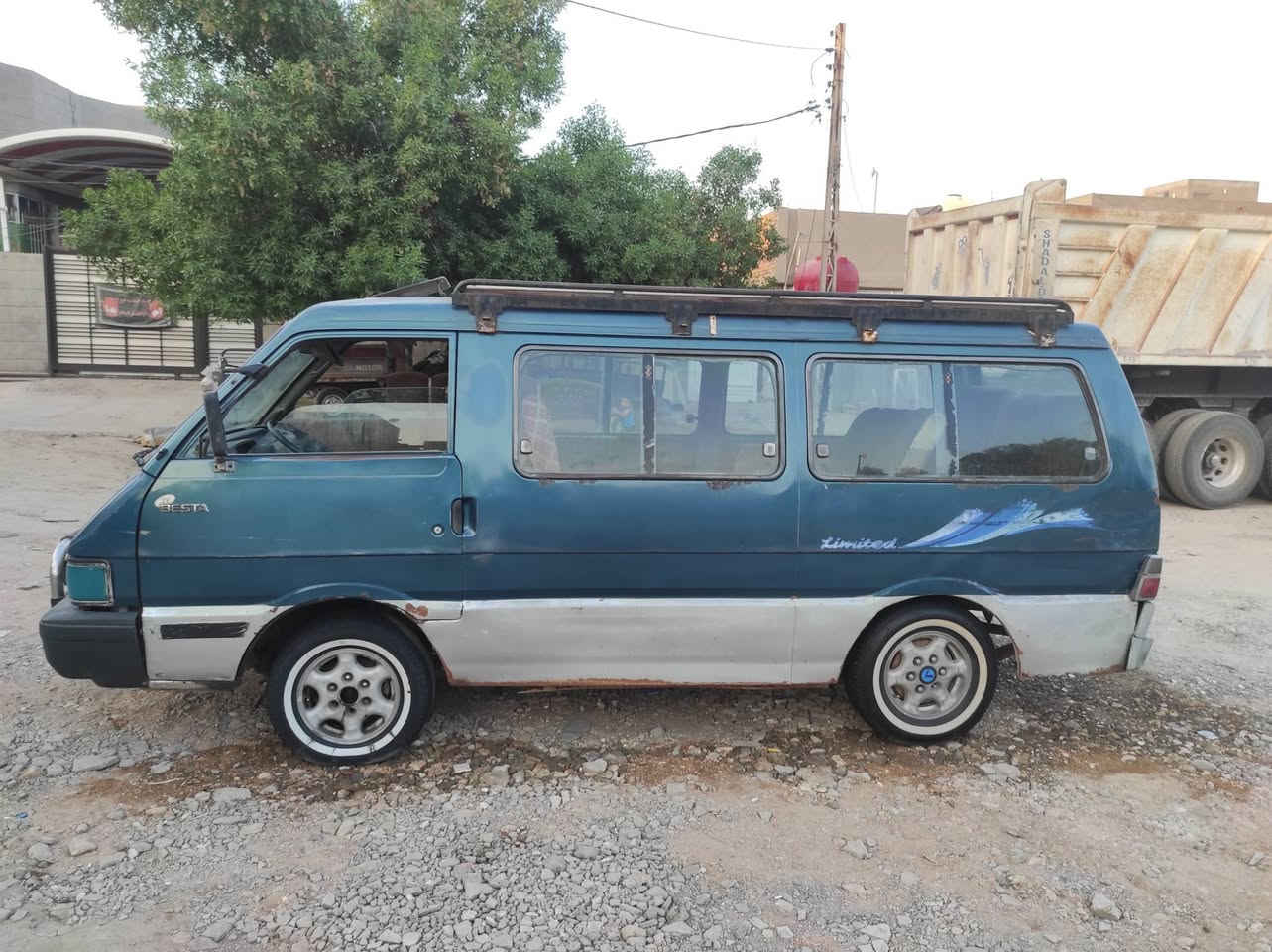 السلام عليكم شباب سياره كيا بسته للبيع موديل 1994رقم بابل صدامي سنويه مننتهيه بل 2022 مكينه وكير واكسن خير من الله تخم تاير جديد ابو الخطه كهربائيات كله شغل ويل كب جديد سياره جاهزه كبل الشارع السعر 15 ورقه وبيها مجال للشراي مكاني بابل مامتواجد عل  فيس هذا رقمي الانتصال فقط الخاص مغلق‏‪***********
