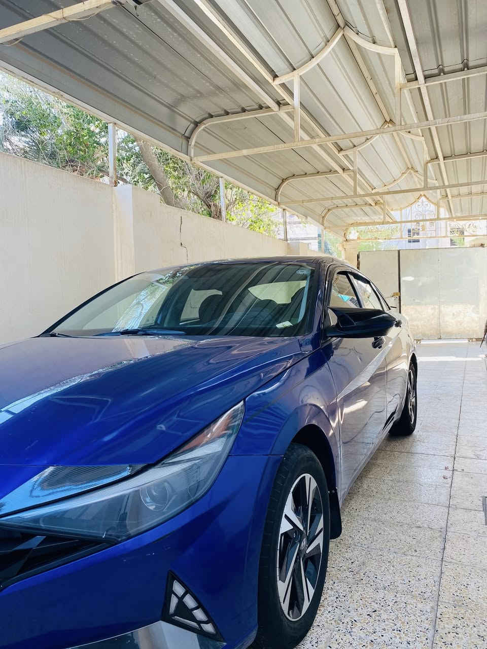 سلام عليكم 
هونداي الانتره وارد امريكي 21 ماشيه 107
لون ازرگ مميز
بدون ايرباك 
بدون تبديل حادث جاملغ امامي وشبر با البنيد صبغ صور الحادث موجود مع الصور 
بدون دواخل شرط الفحص  رقم اربيل تحويل بأسمي  او وكاله 
موصفات 
بصمه وتشغيل عن بعد شحن واير لس 
شاشه دجيتل شاشه كبيره كامره 
سايد بريك دكمه لد امامي لايت عالي ناصي زنون 
ويل كب كروم  مدوشمه كشنات رياظي وارظيات وصندوگ
تحديد مسار 
رادار امامي خلفي وجانبي صندوق ذكي تخم تايرات جديد صدر امامي خلفي جديد وبعد بيه موصفات ما مذكوره 
مكاني الانبار الرمادي السعر 130 وبيه مجال  الاستفسار رقم ***********
