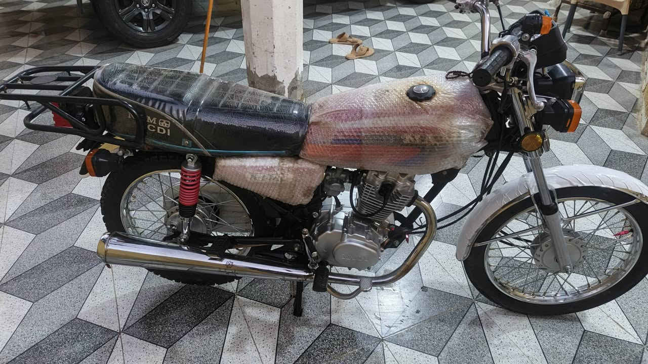 سلام عليكم شباب درجة 4كير نامة متياز موديل 2024 جديدة ما متعوبة مضمومة مشتغلة شي قليل جدا المكان واسط الصويرة السعر 650وبيهاه مجال عمي جوة السوك للاستفسار *********** خاص ماموجود علة لخاص
