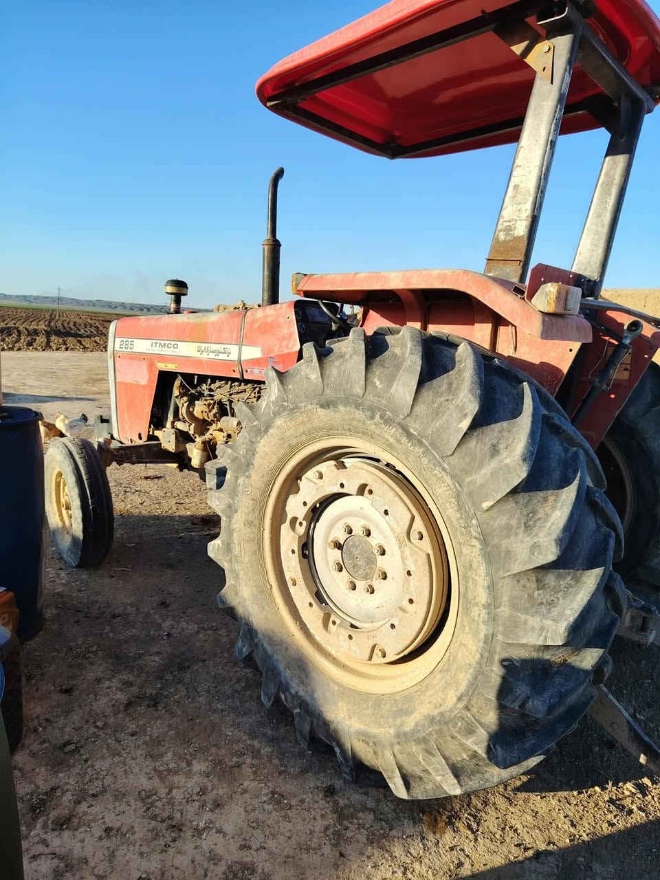 تركتر كاتي للبيع للاستفسار الاتصال على صاحب التركتر على الرقم.  ***********
