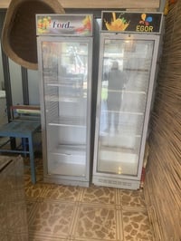 اغراض مطعم للبيع وتتضمن برادات عدد٢ عارضة مقبلات مجمدة سنك الماني ميز ...