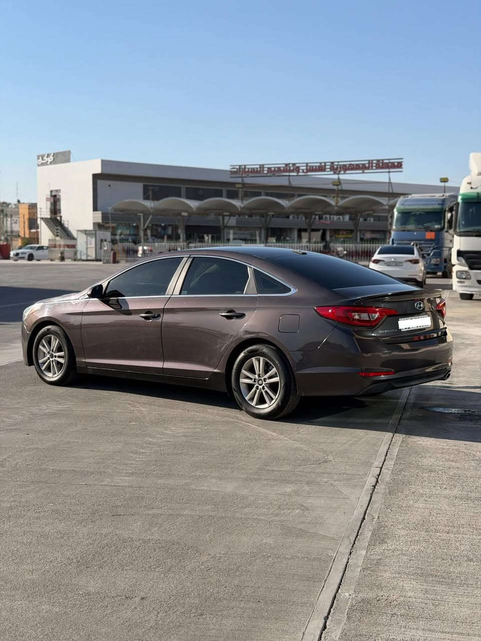 سلام عليكم        #للبيع_فقط
هيونداي سوناتا 
مديل 2016 
#ادوات_ادوات_دخول_جديد
 #متومة_ارقام_وسنوية_اصلي 

مكينة 2400   دوش بانزين بلاد
فول تحكم سترين 
بلوتوث 
تبريد ثلج ❄️ 
حدادية 95%
كشنات جلد 
سيارة كلش جديدة وجاهزة للخير
مكانها البصره 
سعر وتفاصيل اكثر اتصل وتدلل 
***********
