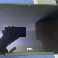 اللابتوب لبيع شغال نضيف كلشي مابي المس شغال ولكيبورت شغال كامل وبي شاح...