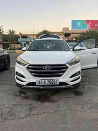 بيع مستعجل  موديل ٢٠١٦ خليجي  قطعتين تبديل الباب السايق والأمامي بدون ...