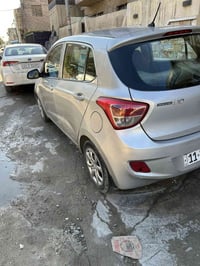 هونداي اي 10 موديل 15 رقم بغداد بسمي سياره جديده مابيه نقص جاهزه مكينه...