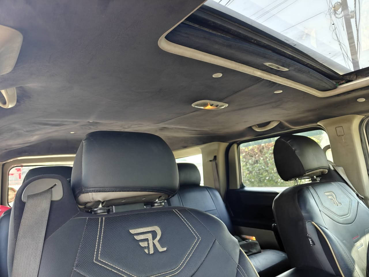 السلام علیکم تحيه طيبه لجميع الأعضاء
للبيع همر H2 موديل 2003
 محرك V8  سیاره جاهزه من كلشي تخم تایر  حداديه من طول الطول جديده اصلي وكاله ادامه محرك عامه من كلشي
 بلك نوزل مجول عبوه كله جديد واصلي وكالة
 منظومه تبرید کامله ثلج بمعنى كلمه
منظومة غاز بيها إيطالية 
درع امامي 
راكات قمارة
درع اسفل المحرك
داخل جلد
قماره اسود کنتاره
خزن ميموري
مري كهرباء شغالات
شاشه تاب
كامرة خلفيه
منظومه زینون
سیاره مصبوغه جماليه رصاصي طافي مات
كفاله من ضربه والحادث والعيب
رقم دهوك تريد تحويل او وكالة 
السعر المطلوب 175 
للاتصال ***********
