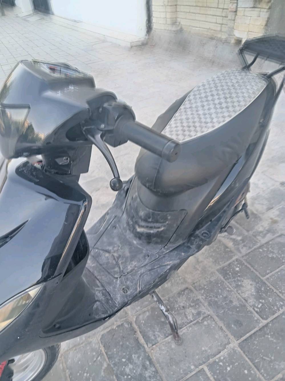 سلام عليكم
عيني شباب هاي دراجه للبيع ماكس عدله هاي شوفت عينكم نضيفه وزينه مال جناي من الشغل للبيت  رايده ب400 وبيه مجال