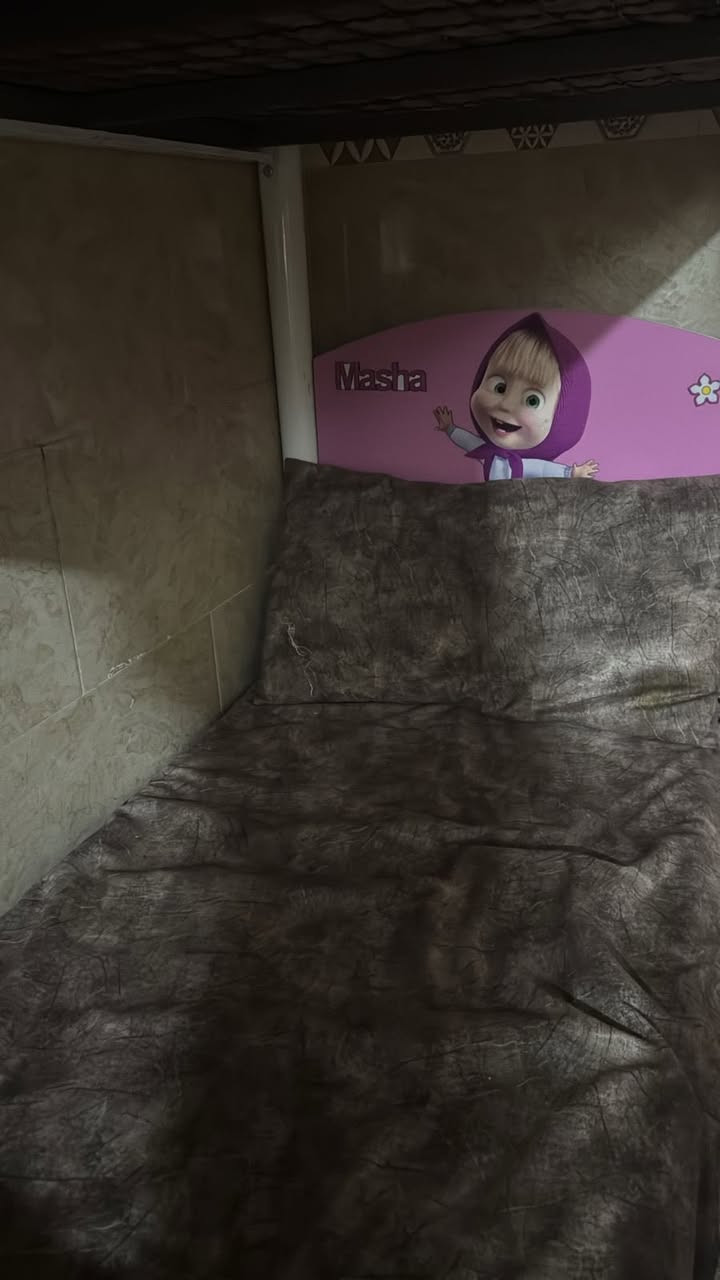 🛏️ جرباية بناتية طابقين - مستعملة نظيفة جداً ✨
الوصف:
جرباية بناتية طابقين مع دواشك عدد ٢ الشراي يجي خاص السعر ١٢٥


**إذا كنت صاحب هذا الإعلان وتريد حذفه لأي سبب، رجاءا أرسل رسالة إلى الدعم الفني**