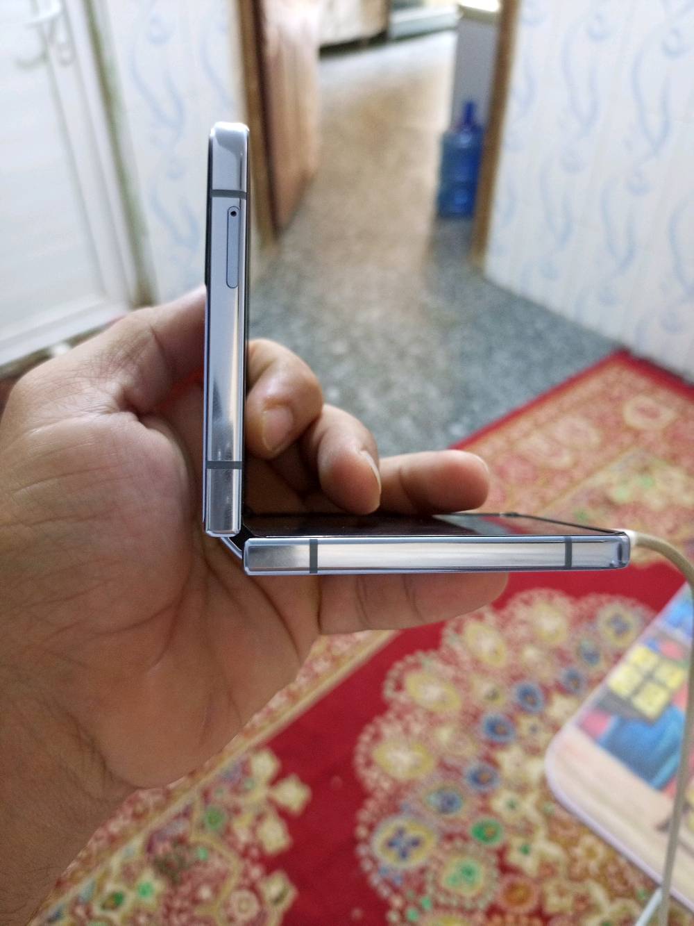 جهاز سامسونك Zفليب٤ ذاكرة ١٢٨ جهاز نظيف جدا وبحالة ممتازة 
مواصفات الجهاز معروفة ابحث وشوف بنفسك

الجهاز بشريحة فعلية وشريحة الكترونية
وبطارية الجهاز ٣٧٠٠ ملي امبير 

السعر ٣٢٥ الف وبي مجال للطيبين والشراية والمهتمين

الشراي يتفضل خاص او واتساب وبي مجال بسيط