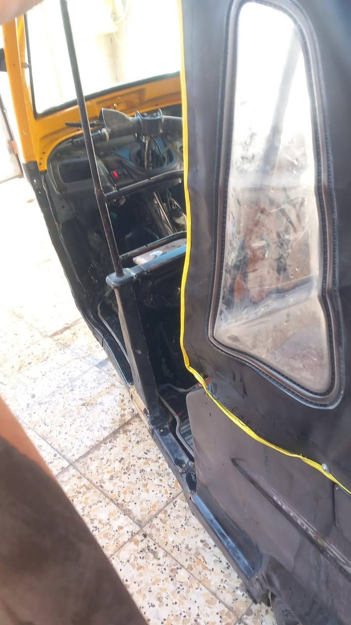 سلام عليكم تكتك 17 طابه بل 18 مكينه كير اكسل تخم تاير كهربائيات شغاله تكتك حلوه أوراق كامله سعر 2600 مكان بغداد البياع شرطه خامسه لاستفسار ***********
