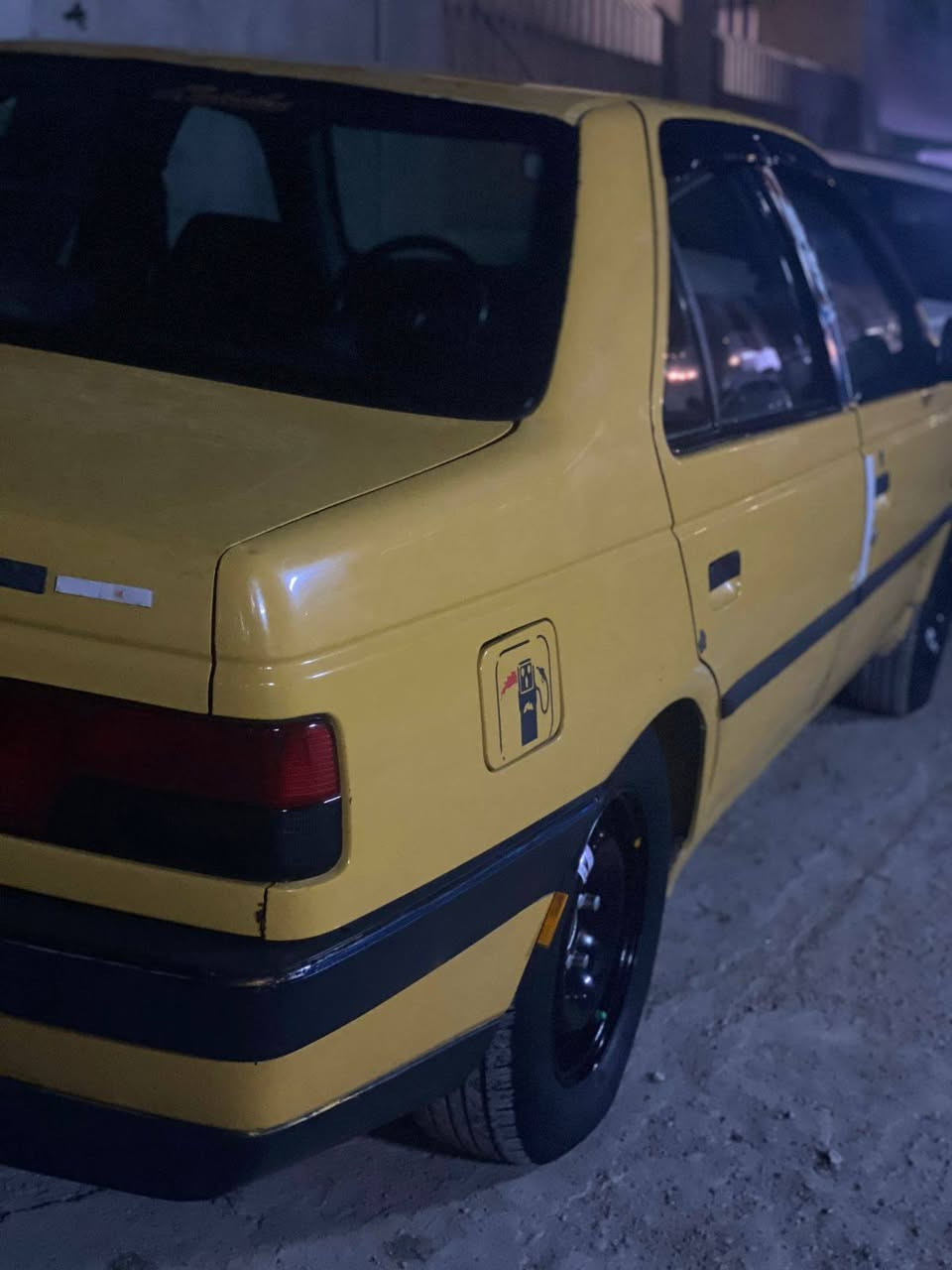 سلام عليكم
بيجو جيلكس سياره نظيفه مال جناي كفاله تخم تاير جديد تبريد تدفئه كله شغال مكاني بغداد التواصل ***********
