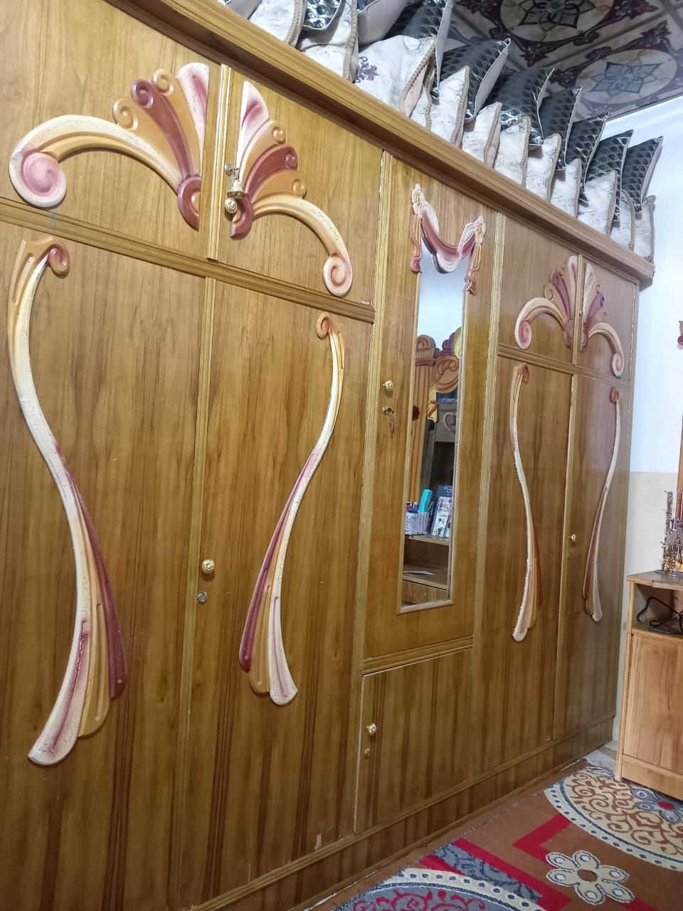 غرفة نوم للبيع السعر 450 مكان نجف شارع معمل سمنت شارع الخباطات ***********
