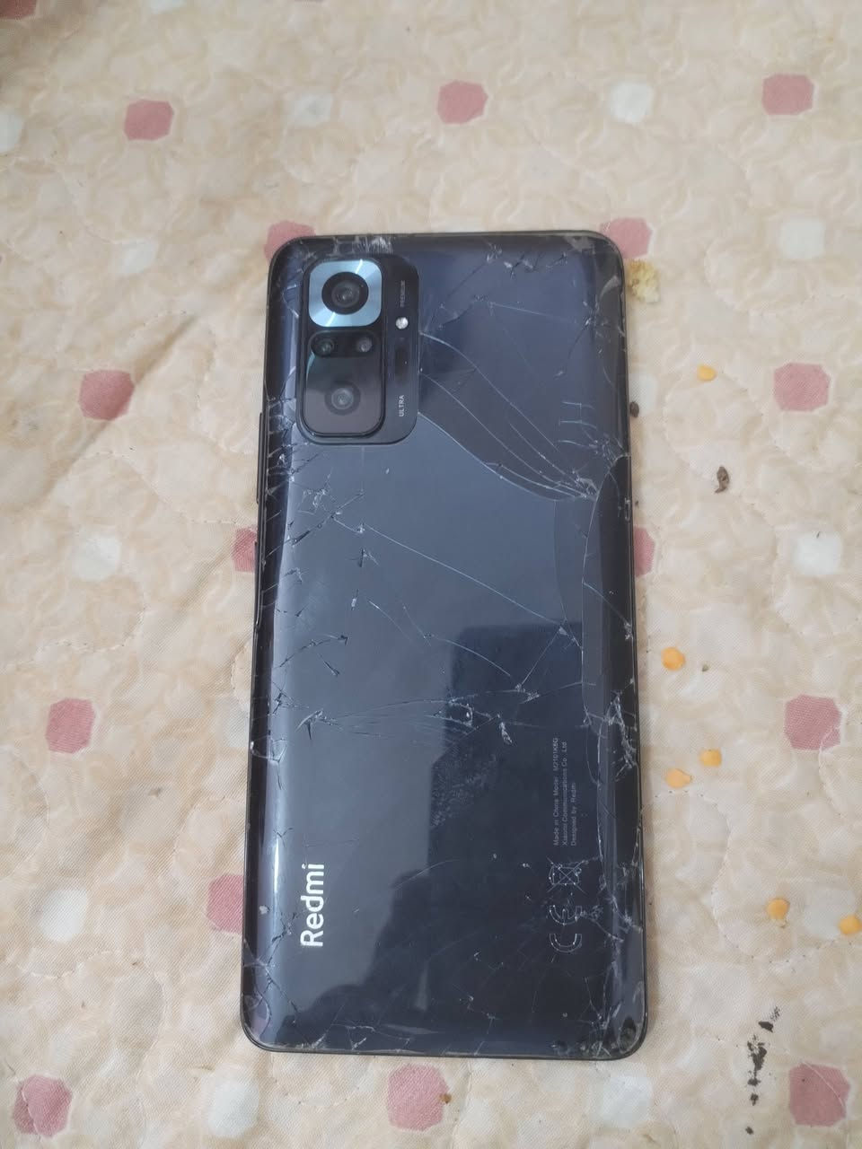 سلام عليكم ريدمي نوت10برو للبيع بس عايزة شاشة ***********
