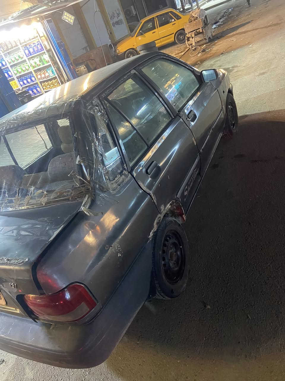 سلام عليكم للبيع سايبا مديل 2012 رقم صدامي خصوصي كير نضيف مكينه بداية بخار  كهربائيات شغاله صدر جديد بدن راعي اسكفل سرقه سنويه كارتونيه صاقطه ب 17 السعر 10 المكان بغداد الشعب ***********
