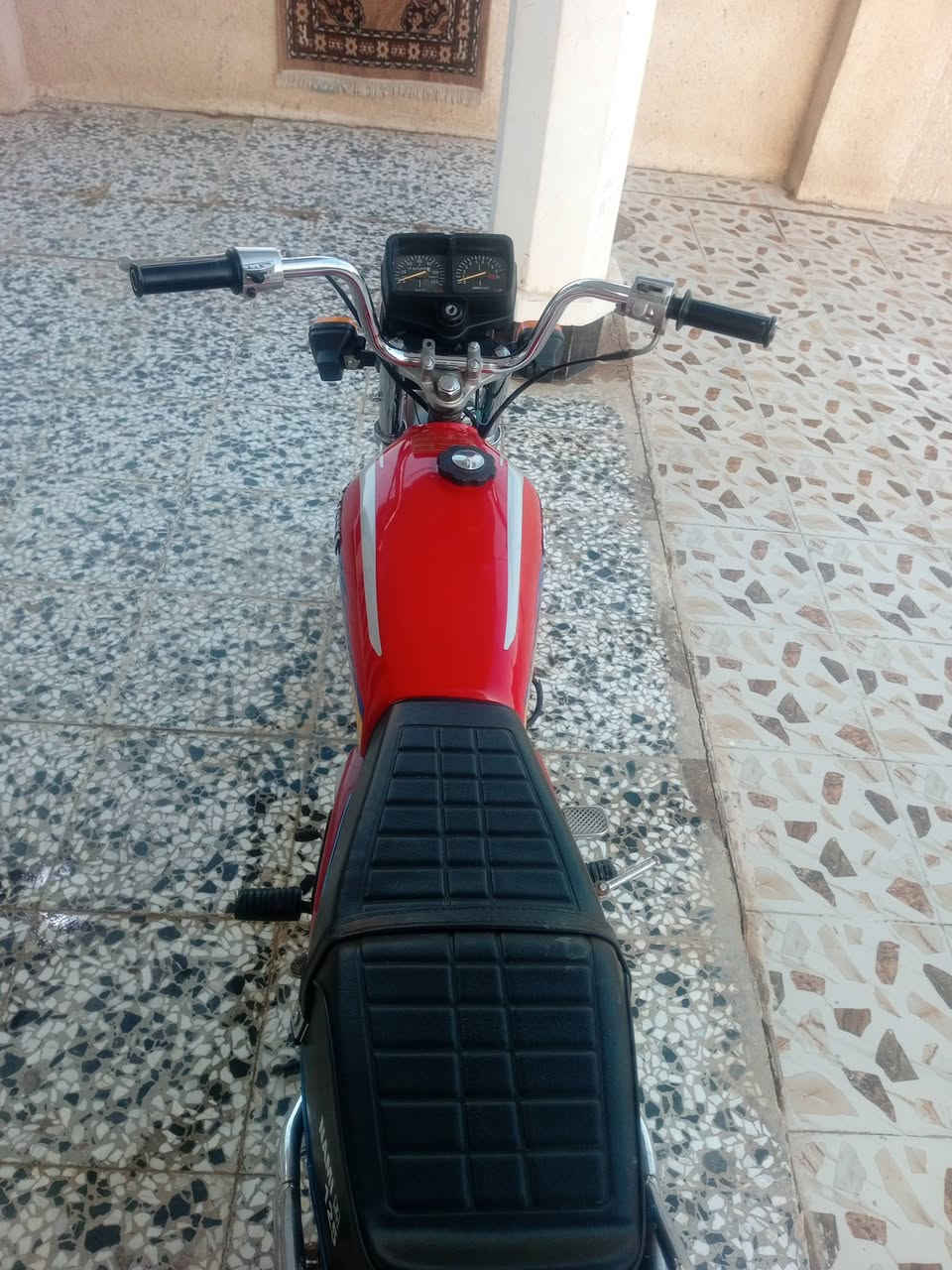 السلام عليكم شباب دراجه اربعه قير ارشه موديل 21 ***********
