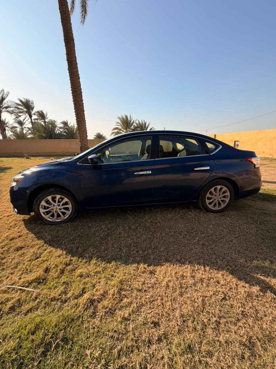 نيسان سنترا للبيع19
بيه جاملغ وبنيد وقبق جنطه 

95 ورقه 

سنويه باسمي رقم بابل 

***********
