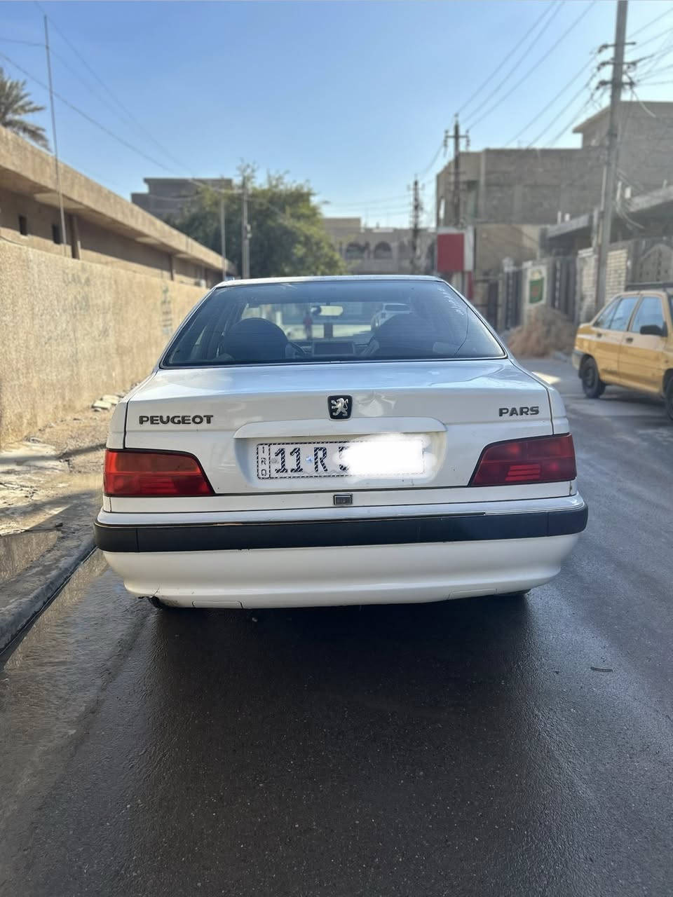 السلام عليكم بيجو بارص 2011 سياره مكينه وكير خير من الله سياره بيه بارد بل الجاملغ الخلفي والباب الوره السايق بيه مكينه مال الفرنسي بيه صبغ أربع أصابع بل الخشم مال الجاملغ الأمامي سياره بسمي تخم تاير جديد باتري جديد صدر جديد كهربائيات كله شغاله تبريد شغال سنويه جديده لل30 هزه جديده سعر 47 وبيه مجال    ***********
