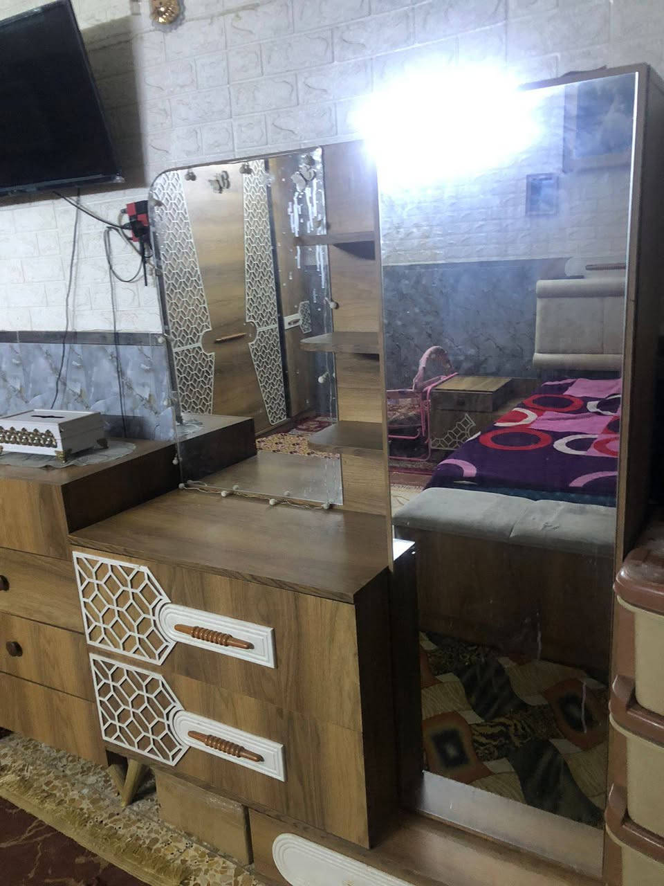 سلام عليكم
غرفه تركي مستعمله للبيع 
مكان بغداد حي العامل 

***********
