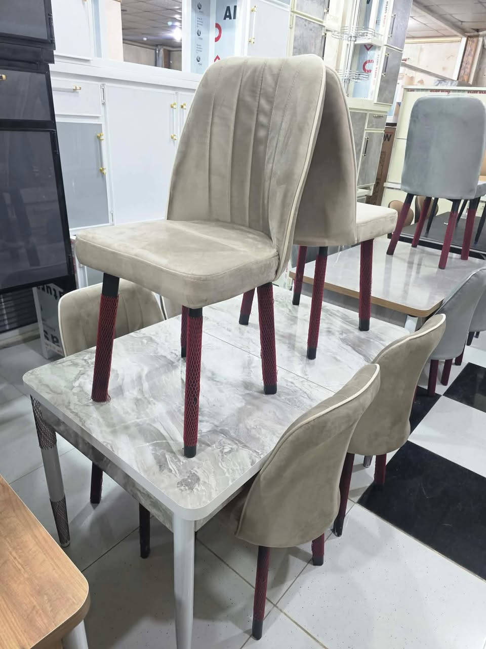 معرض ابو فواز للاثاث المنزلي الجمله والمفرد
وصول وجبه جديد من ميز طعام سطح خشب مرمري احطاطه ثقيل 6 كراسي و 4 كراسي بسعار مناسب زورونا تجدون كل ماهوه جديد 🌹 🌹 🌹 🌹 

#ملاحضه_متوفر_جمله_لصحاب_المحلات 

 العنوان تكريت شارع الزهور مقابل كليه تربيه البنات مجاور الناصر مول الاستفسار والاتصال بل ***********
***********اتصال
***********واتساب فقط
