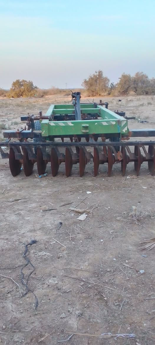 سلام عليكم دسك لبيع حجم 24 مكفول شرط شغل مكان واسط قضاء الحي سعر 5 وبيه مجال لشراي يتصل على الرقم ***********و***********
