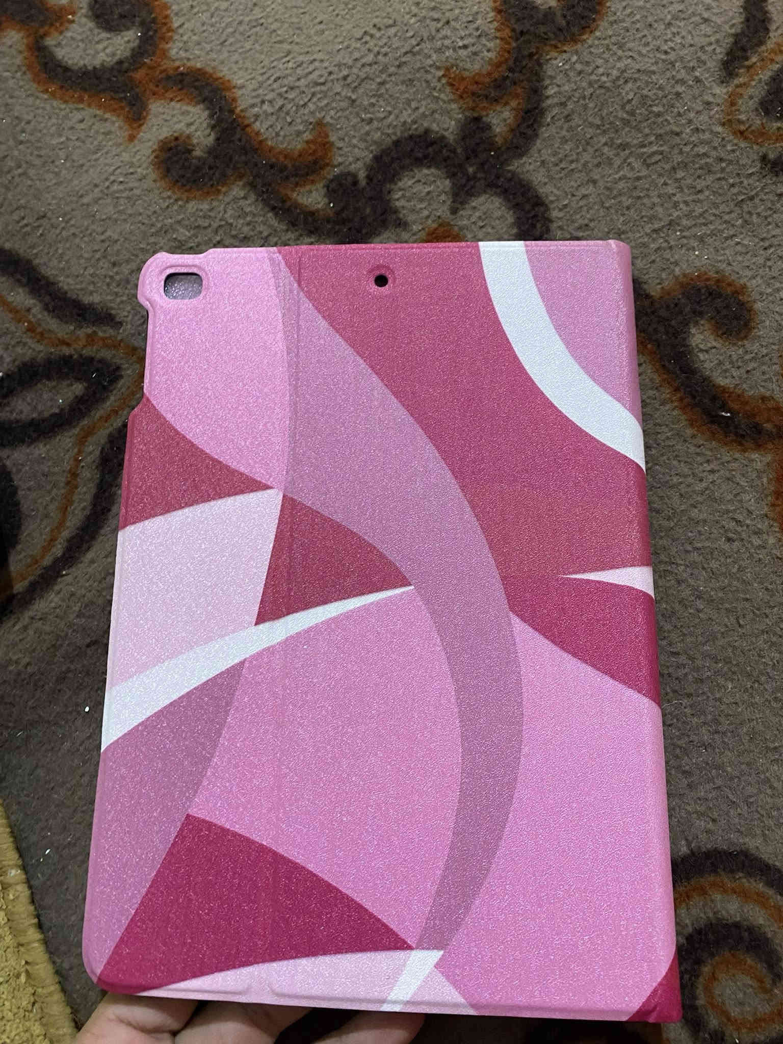 كفرات ايبادات 
متنوع حديث غير مستخدم 
انواع مختلفة ابل هونر ريلمي هواوي 
عددهن 20 قطعة 
سعرهن مناسب 
للحجز والاستفسار 
مراسلتي خاص او الاتصال برقمي
***********
