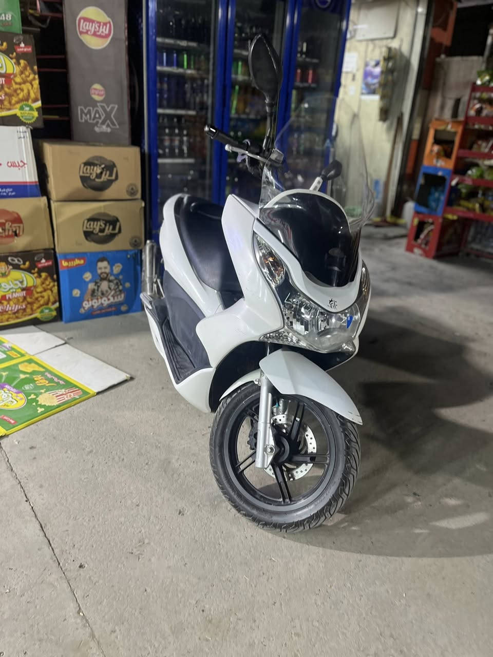 بي سي اكس جيل الاول
للبيع 

دراجه رمبه ياباني اي نقص مابيها نكره ب اي وقت 

مصارلها هواي من نازله من رمبه 

دراجه خير من الله بيها تزويد 

من خارج 

صالنصه ستاند حساسات 

مدايريها كله محسن ودهن امزويل كل ١٥يوم 

برغي مامفتوح بيها 

اجتي ماشيه ٣٠ 

واني مشيت بيها هنا صارت ٣١و٤٥٠

دراجه سعرها ١٣ قفل 

+964 775 394 3795

مكاني بغداد زعفرانيه دراجه عوزها سايق


**إذا كنت صاحب هذا الإعلان وتريد حذفه لأي سبب، رجاءا أرسل رسالة إلى الدعم الفني**