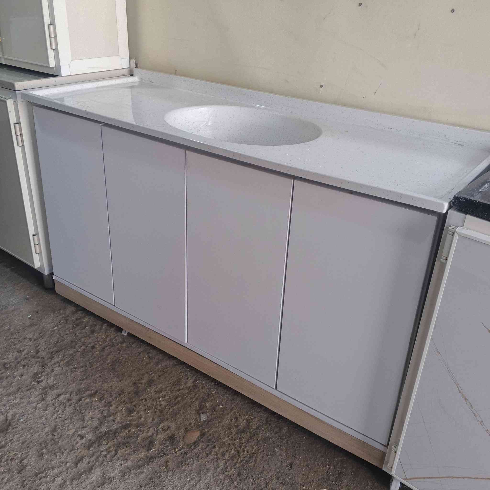 🌹 يالله يا رزاق 🌹
🔹كاونتر خشب طول ٣م وسنك مرمر ١٥٠م و طباخ منضدي🔹

                        السعر✨ ٨٥٠✨الف

▪️مكان ميسان العماره حي الشهداء مقابل اسواق الكفيل 📍 

📲📞***********

◽يوجد لدينا جميع انواع الكاونترات الخشب والمنيوم تفصال تركي
