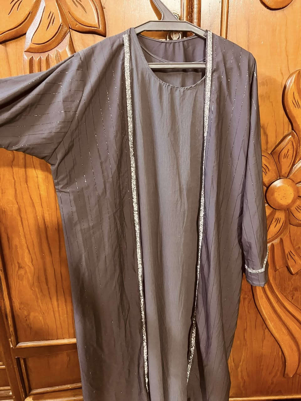 السلام عليكم بنات 
فستان نفس الماروني على لون بنفسجي للبيع يلبس لحد وزن ٩٠ سحاب وبشت للبيع هم يلبس وزن ٩٠ عريض كلش مكاني الحريه الثانيه 
الاسعار ع الخاص


**إذا كنت صاحب هذا الإعلان وتريد حذفه لأي سبب، رجاءا أرسل رسالة إلى الدعم الفني**