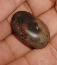 خرزة قديمة • منقوشة • حظ وبخت