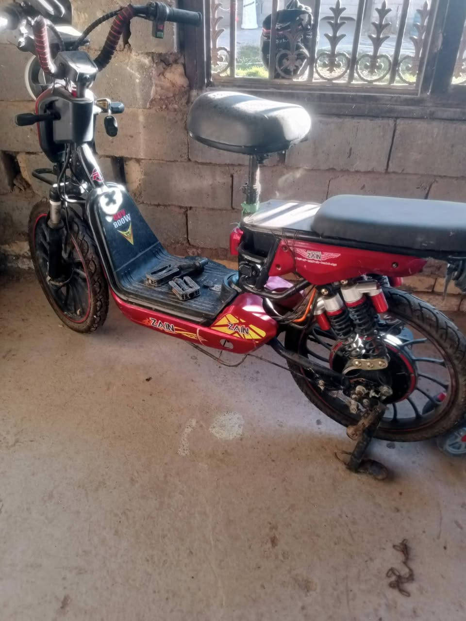 300 وبيها مجال عوزها بس بطاريه


**إذا كنت صاحب هذا الإعلان وتريد حذفه لأي سبب، رجاءا أرسل رسالة إلى الدعم الفني**