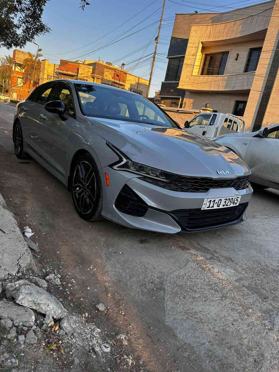 ‏K5 GT
موديل 2022

محرك 2500 تيربو 

مواصفات فول

اللون سمنتي المميز

 رقم بغداد حره بأسمي 

مكانها نجف- مشخاب

فول مواصفات 

1-بصمه+تشغيل عن بعد

2-شحن هاتف لاسلكي 

3- قياده ذاتيه ؏ الخطوط السريعه

4- هاند بريك بصمه 

5- سقف أسود 

6- مثبت سرعه 

7-نضام ABS

8- مانع انزلاق

9-حساس أطارات 

10-بك لايت ليد

11-شاشة كبيره

12- كامره دواره

13- كشافات امامي

14-شاشه اعطال

15-ويل كورم 

16-رادار جانبيه+ رادارات امامية وخلفية

17-مراقبة النقطة العمياء

18-رادار الخطوط البيضاء 

19-اشاير بالمري 

21-الداخل احمر

22-‏ مقعد السائق كهربائي مع نظام حفظ المقعد

23-لايتات ‏4 عدسات 

24-نضام قياده سبورت +سوبر سبورت +نورمال  + ايكونامي

26-فول تحكم ستيرن

27-كير أوتو 

28- ئوتو بريك 

29- ‏ ‏الخريطه

31- ستيرن حرف D  

32-‏Led +  زينون

33-السياره فول رادرات

34-التشغيل عن بعد

‏AUTO HOLD-38

39-مصابيح خلفية LED

40-مصابيح ضباب LED

41-نظام الملاحة

42-لاسلكي Android Auto  

السياره وارد امريكي 

ماشه 63 الف ميل تقريبا 

سعر :205 وبيها مجال 

الاتصال ***********

           ***********
