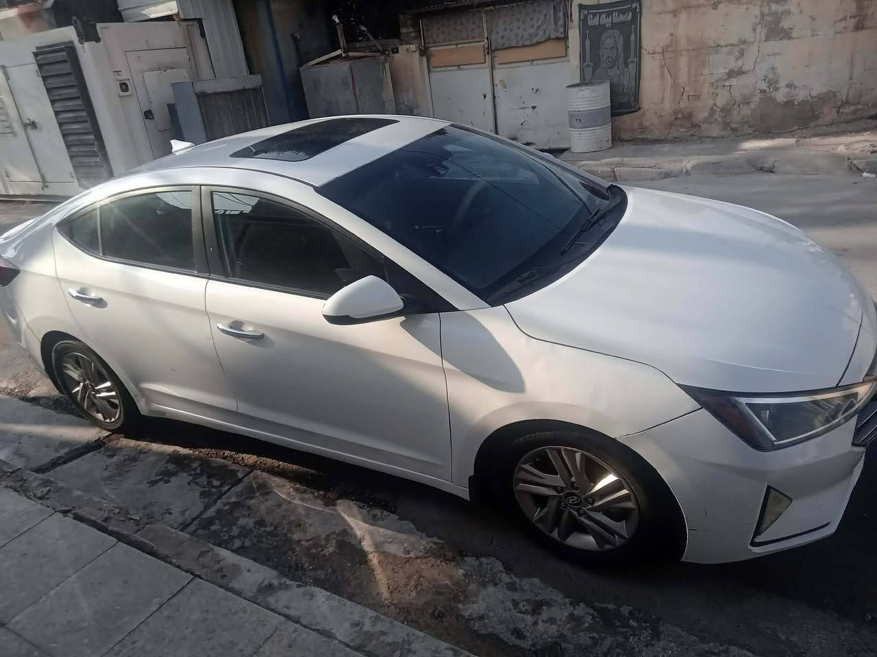 النتر موديل ١٩ صبغ جنط بدون داخل وارد أمريكي فول موصفات  سعر ١٣٧وبيهة مجال بصيط ***********
