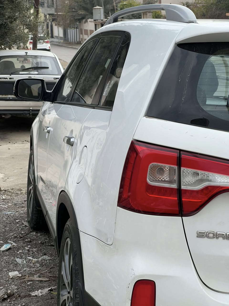 سورنتو2013شكل 2014واحد على واحد
بوند وجاملغين صبغ بلا دواخل بيها ملاحضات خفيفه 
كابون بانزين سيارا مال بيت ماناقصها بس ستر الله فول واحد على واحد السعر 170وبيها مجال مذكوره التفاصيل بل فديو باقي التفاصيل اتصل ***********
