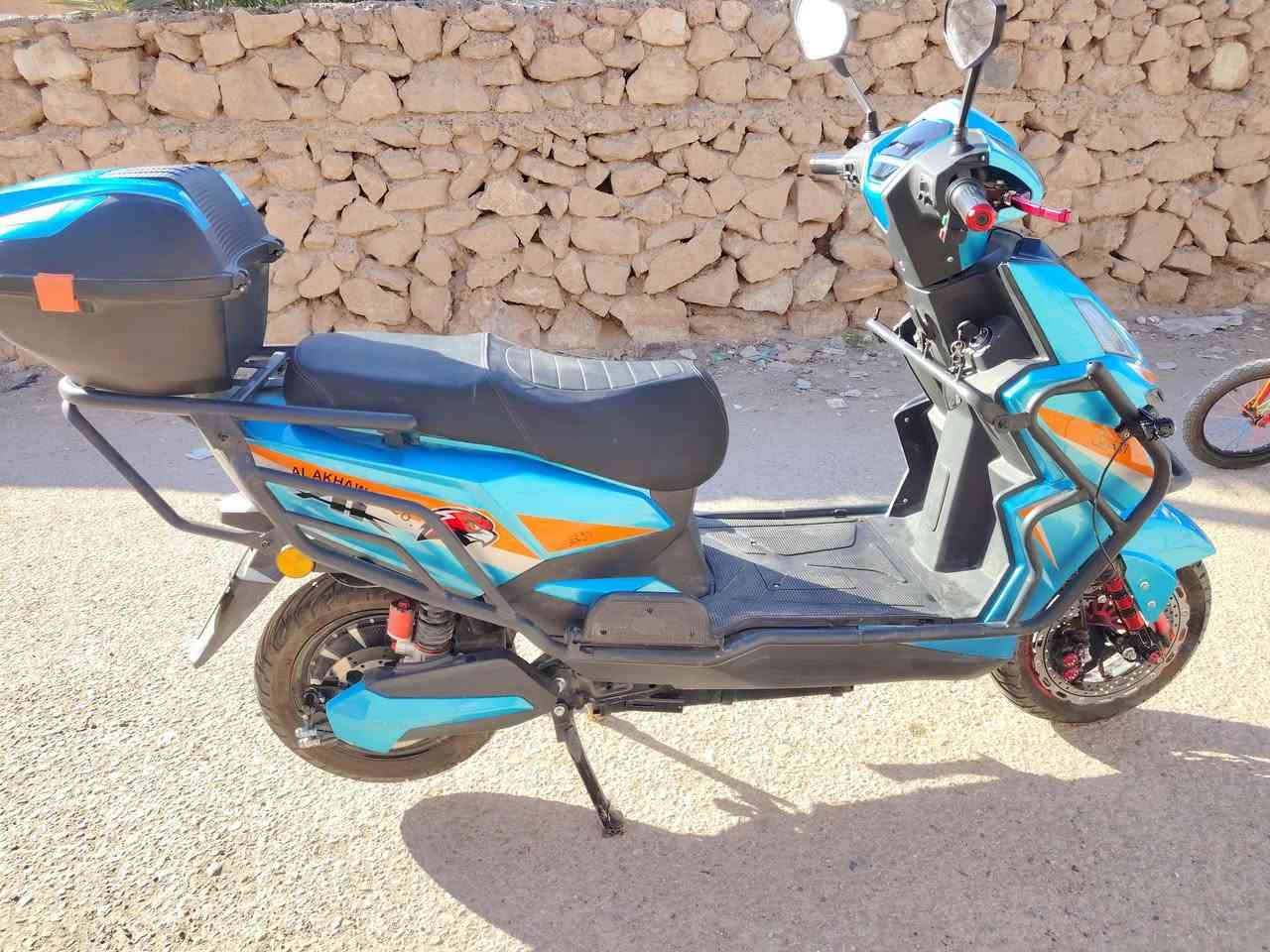 السلام عليكم ماطور شحن سكنس  للبيع
  موديل 25 
4 / تبديلات
سرعه 99 
ملف 4000 / 72 فولت
نضام / R / شغال
كهربائيات / دبل اشاره كله شغال
سعر ماوصل شي يرهم مراوس بسيفان 23 اذا يتوفر
للاستفسار اكثر اتصال مع صاحب الماطور ع الرقم *********** او التواصل ع حساب Jalal ALtaay  
العنوان / قضاء الرمانه / قرية الدغيمه
