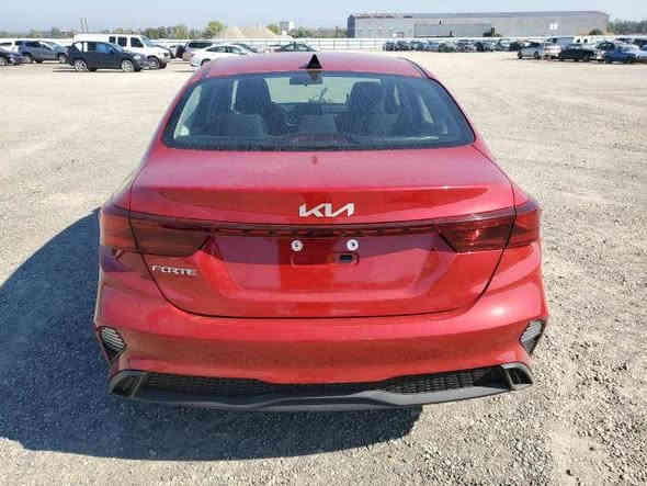 للبيع كيا فورتي موديل 22الضرر من امريكا جاملغ ايمن مثل ماموضح وبيه طخه باب السايق بالعراق ايضاً موضح سياره جاهزه كبل لشارع كير محرك صدر دوشمه تخم تاير منضومة غاز محرك دوش 2000المرغوب السياره ماشيه 100الف كم رقم بغداد شرط التحويل السعر 165 وبي مجال لشراي ملاحضه اني مكلف بالنشر الاستفسار اتصال على الرقم ***********
