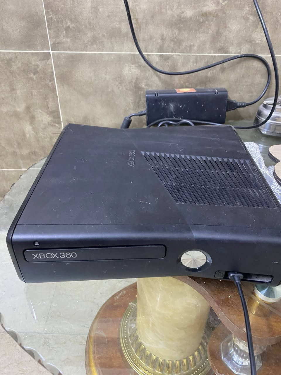 السلام عليكم متاح اكس بوكس 360
نضيف واستخدام قليل مع صوره الخلفية وجوستيكات اثنين السعر 150


**إذا كنت صاحب هذا الإعلان وتريد حذفه لأي سبب، رجاءا أرسل رسالة إلى الدعم الفني**