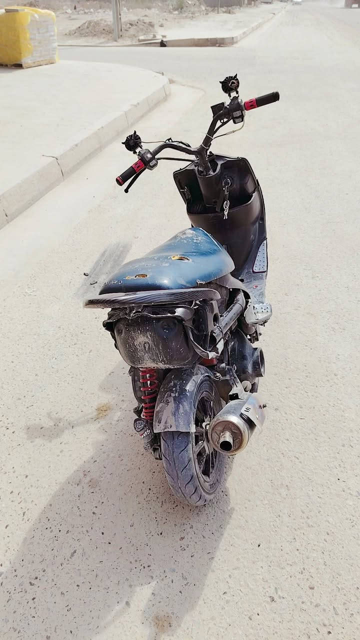 سلام عليكم عندي دراجه ماكس عدله بوشه 55بيها تزويد صالنصه رياضي بيها بوربرن بل محرك بس شغاله وتمشي لا تبخير ولا تنقص شراي يتصل ***********
