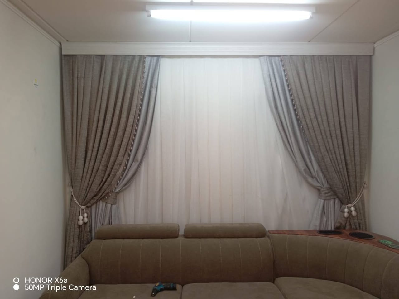 يوجد لدينا كادر كامل
1_ فتح وشد وصيانه السبالت 
2_صيانه وتبديل سخانات
3_ كل أنواع الديكورات 
4_ شد كاميرات 
5_ صيانه صحيات
6_صبغ شقق
7 _إضافات نقط كهرباء وكل ما تحتاجه الشقه 
8_ كيلون باب وقفل قاصه وكل غراض بسمايه الأصليه  
9_ فتح وشد الكاونترات وصيانه 
رقم وتساب ***********
