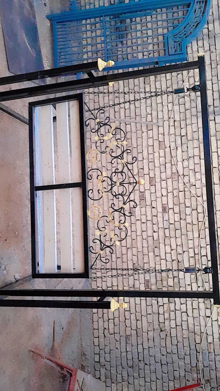 مرجوحه للبيع حديد ثقيل موصفات شغله  ***********
