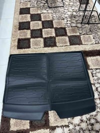 فرشة صندوك بلاستك  مال يوكن او سوبربان جديدة غير مستعملة  السعر ٤٥ الف...