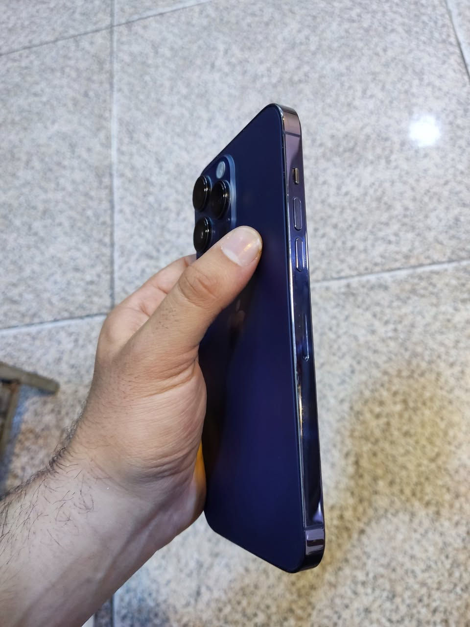 ايفون 14 برو ماكس شرق اوسط AA/A
ذاكره 128 
مبدل شاشة نوعية اوليد وبطارية نوعية دراكون نسبتها 100%

سعره 500 الف قفل قفل قفل ( بيع فقط مايرهم مراوس )

مكاني دهوك ابيع من البيت و الي يريد توصيل هم اكو


**إذا كنت صاحب هذا الإعلان وتريد حذفه لأي سبب، رجاءا أرسل رسالة إلى الدعم الفني**