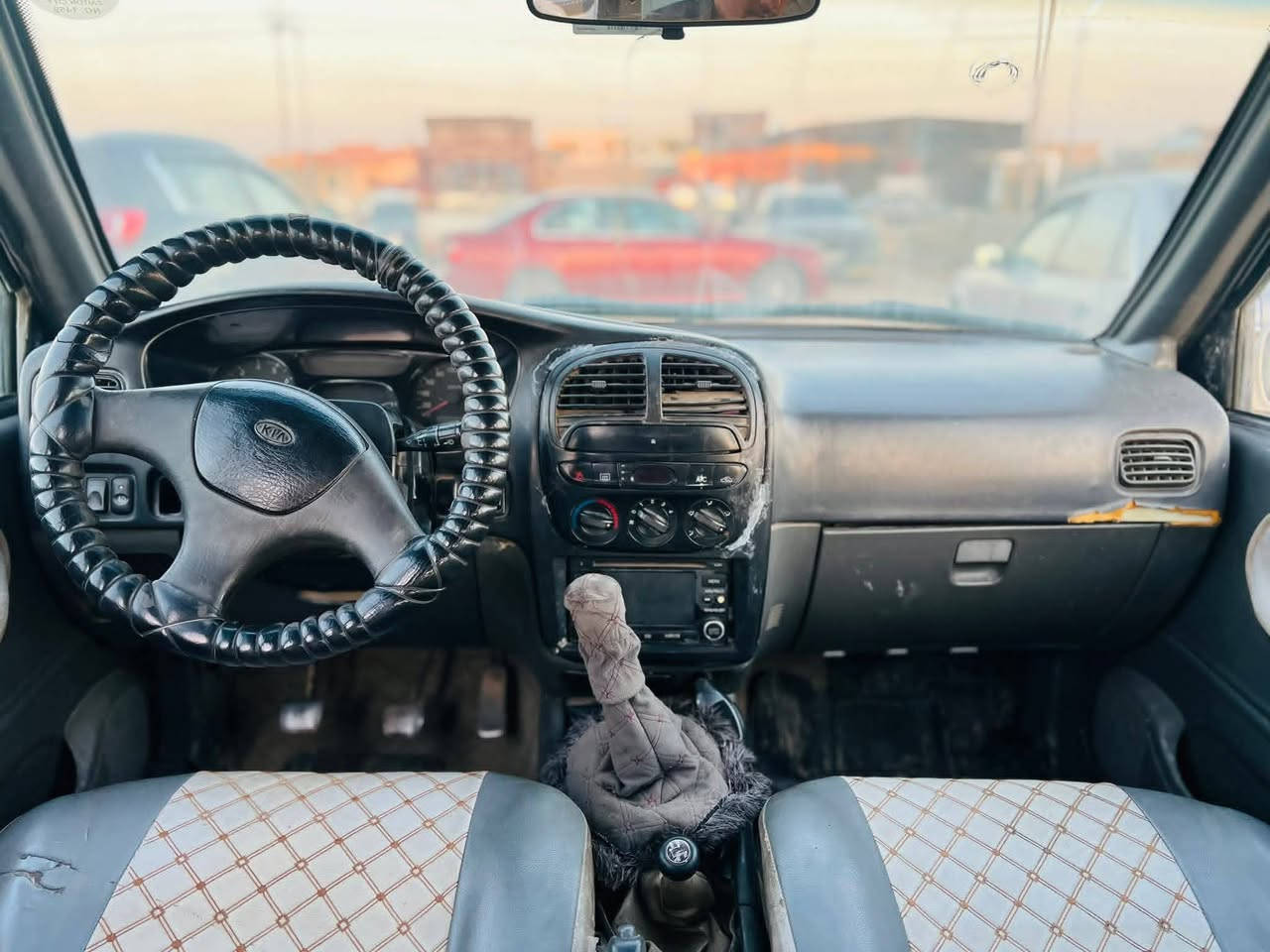 السلام عليكم 
كيا اسبورتج 2001 رقم دهوك شرط التحويل والوكاله سيارة جاهزة كير و محرك شرط سيارة بلا صبغ
تبريد تدفئة شغالات صدر محرك تايرات كلها شرط السعر 38 ورقه وبيها مجال و يرهم مراوس حسب القناعه للإستفسار الاتصال على الرقم التالي ***********
