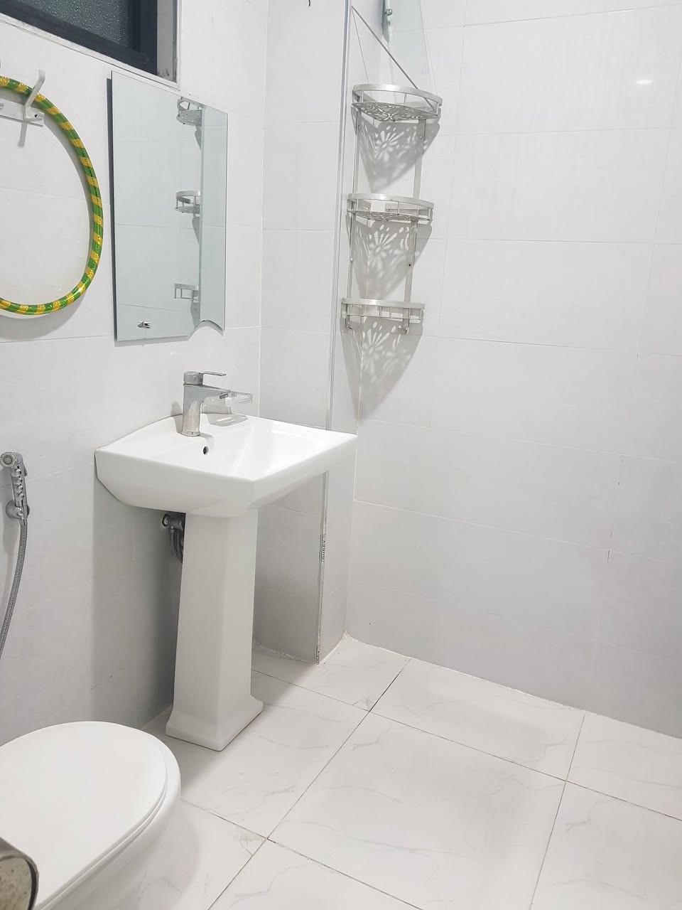 🏚️شقةغرفتين وصالةللإيجار الدائم🏡
للإستفسار واتساب*********** 
/أربيل/شارع100/المربع الذهبي/
/بارك32/سايدن جودت الاسعدي/
