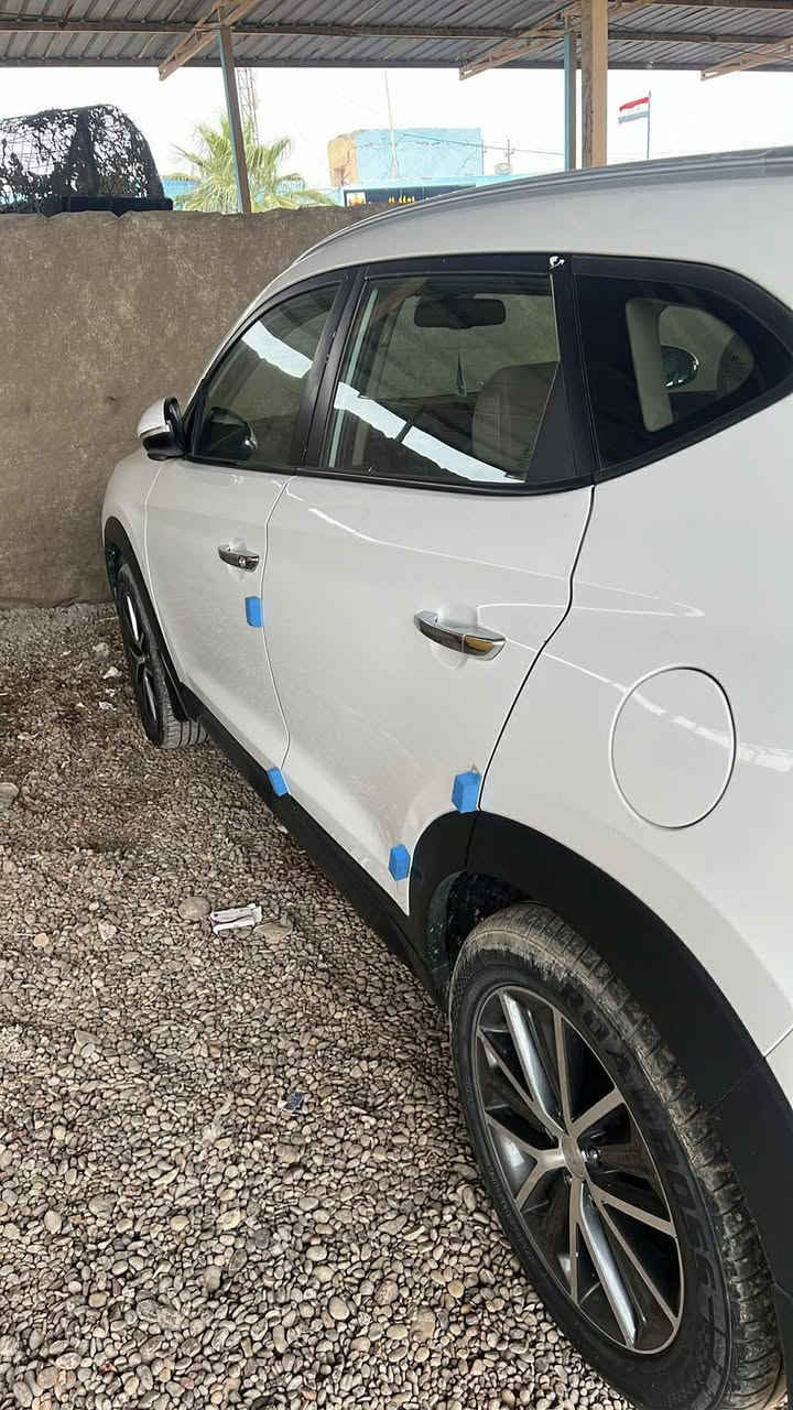 السلام عليكم توسان خليجي للبيع السعر 170 وبيه مجال موديل 2017 ماشيه 112 مكفوله من الصبغ بهيه بارد قليل جاملغ خلفي السياره باسمي وهذا رقمي ***********
