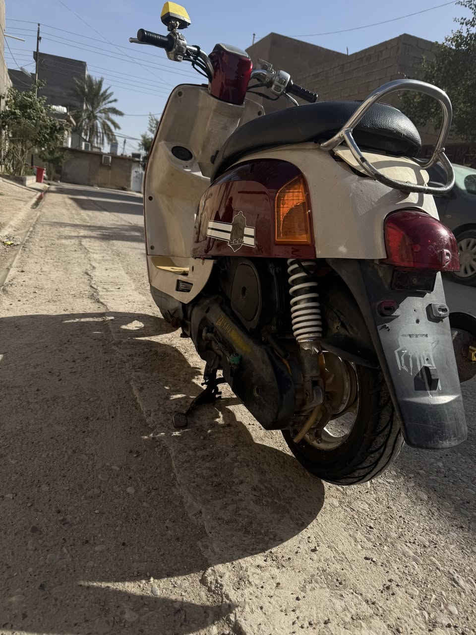 السلام عليكم دراجه بوليس كابريتر داخل كريمي الدراجه كامله مابيه اي نقص تايرات جديده مكينه ما مفتوحه برغي بيها السعر 475 المكان ديالى الخالص هبهب *********** (ملاحضه) ما اروس اي دراجه ابيع فقط
